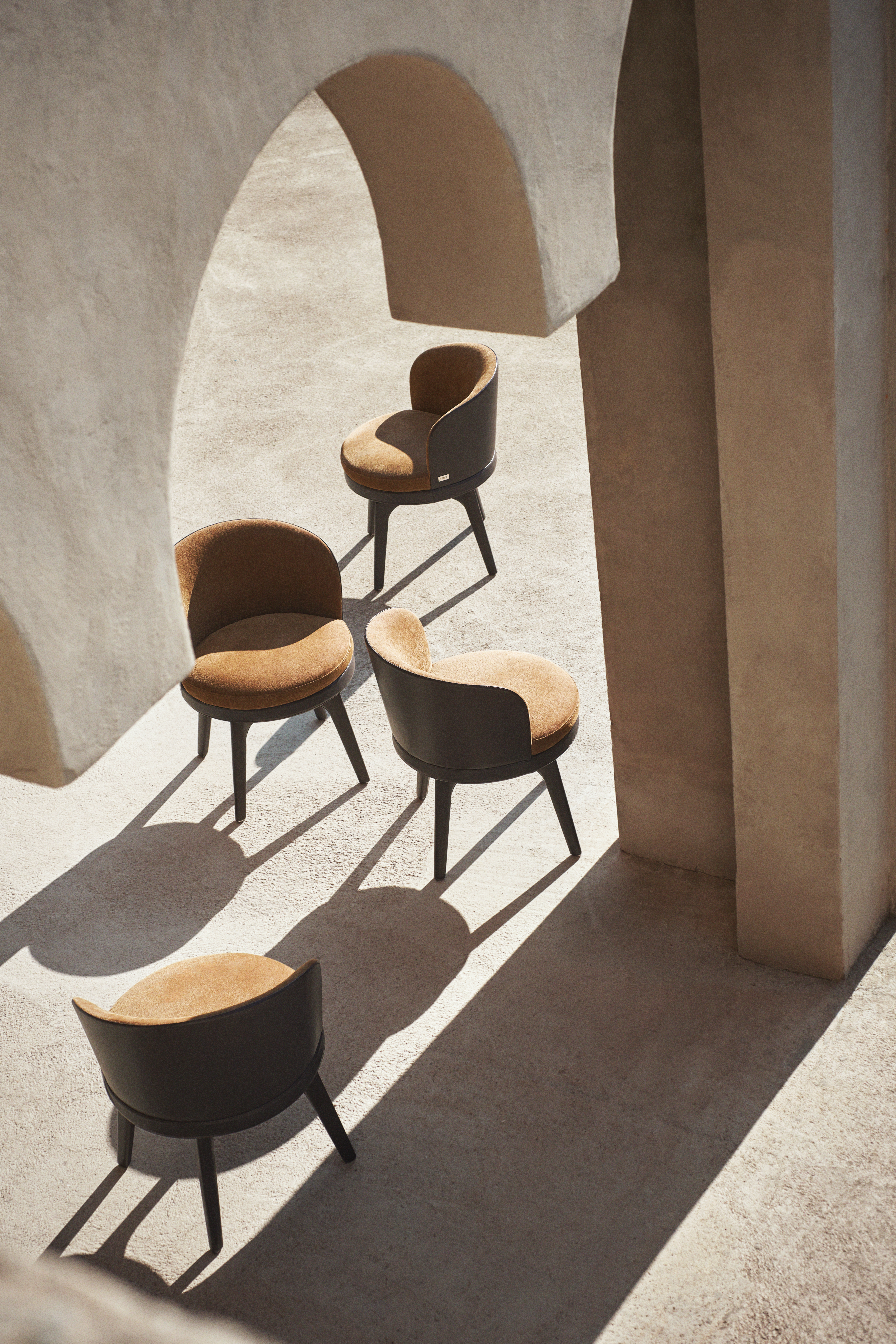 Luxury Modern Dining Chairs Collection | Fendi Casa
